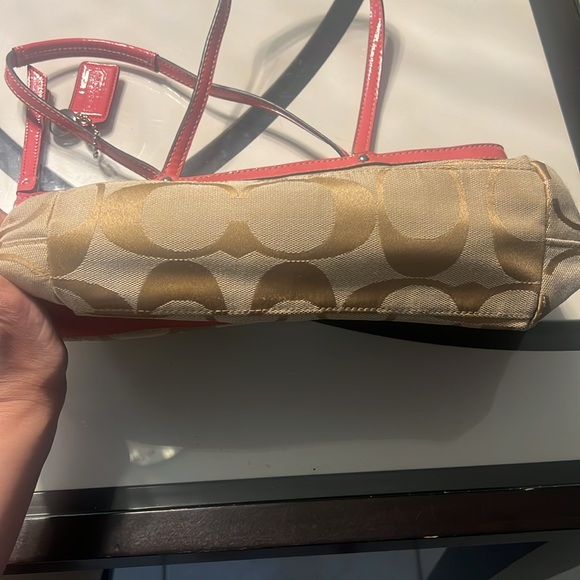 Coach Purse - Picture 4 of 9